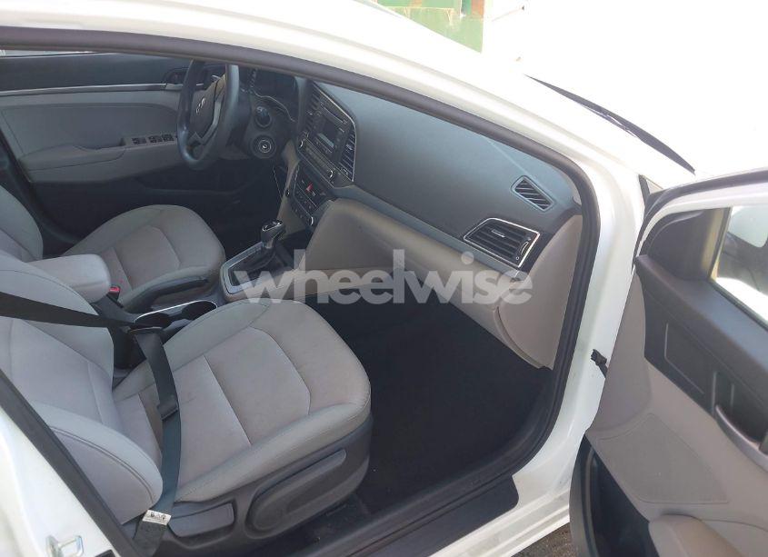 Photo 5 of 2017 Hyundai Elantra SE (VIN 5NPD74LF6HH085347)