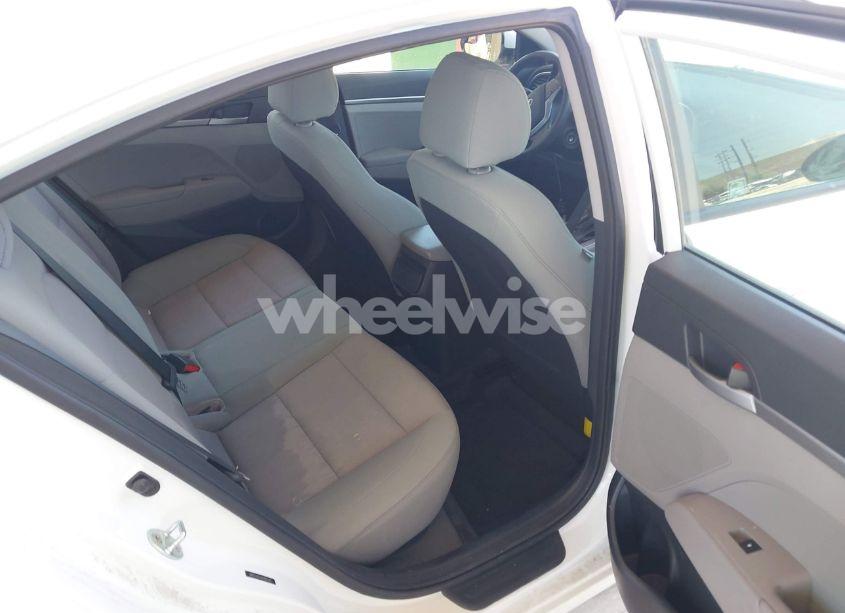 Photo 8 of 2017 Hyundai Elantra SE (VIN 5NPD74LF6HH085347)