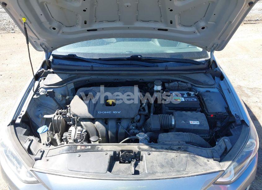 Photo 10 of 2017 Hyundai Elantra SE (VIN 5NPD74LF6HH102146)