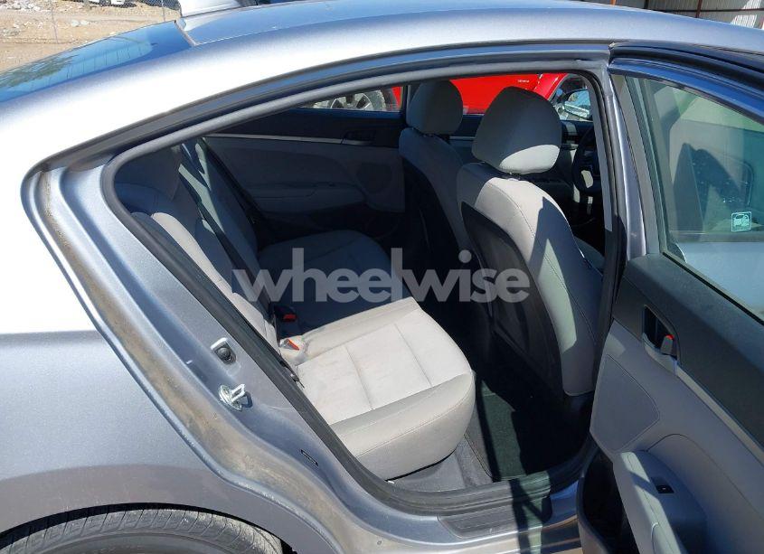 Photo 8 of 2017 Hyundai Elantra SE (VIN 5NPD74LF6HH102146)