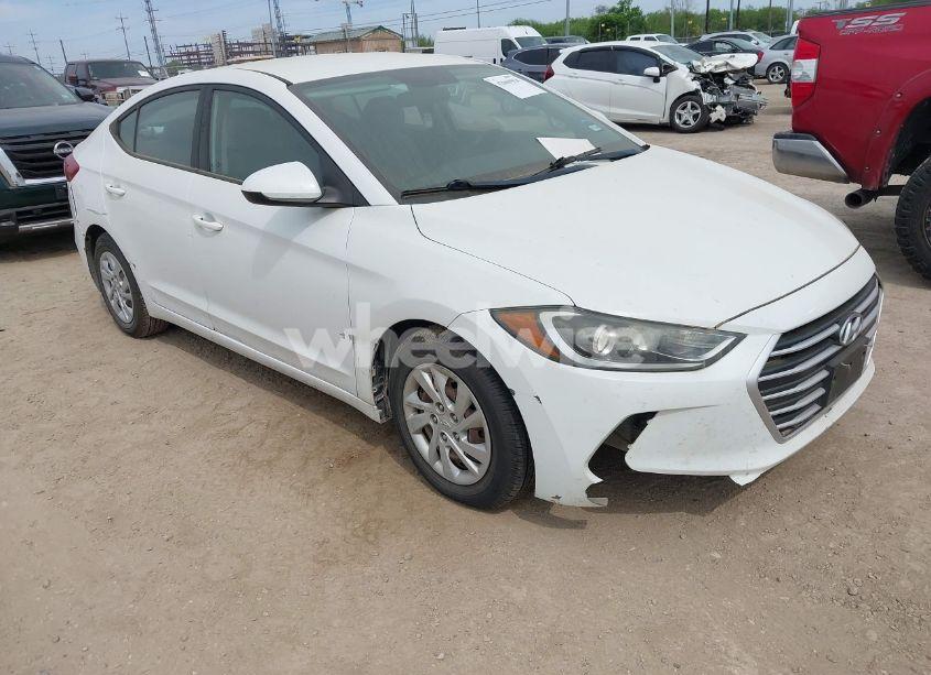 2017 Hyundai Elantra SE (VIN 5NPD74LF6HH149354) main photo