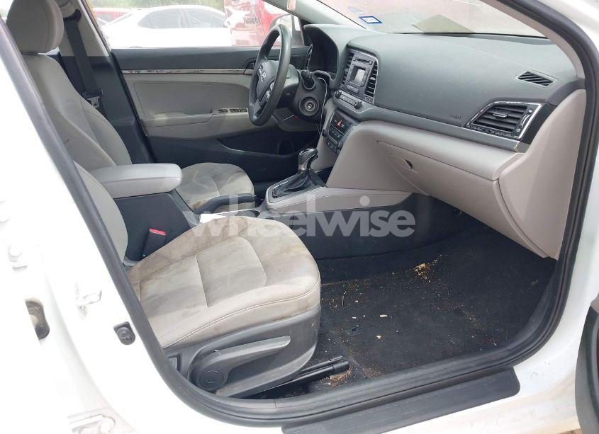 Photo 5 of 2017 Hyundai Elantra SE (VIN 5NPD74LF6HH149354)