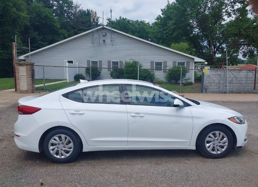 Photo 13 of 2017 Hyundai Elantra SE (VIN 5NPD74LF6HH164114)