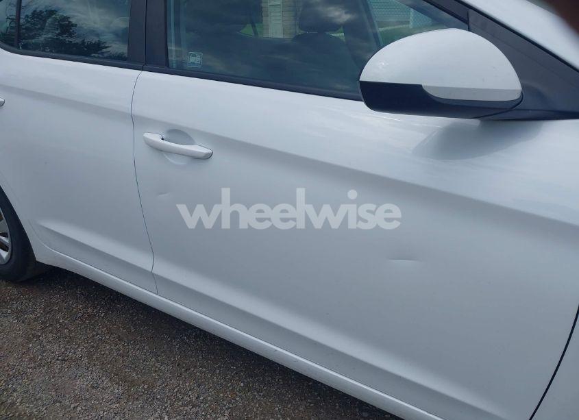 Photo 17 of 2017 Hyundai Elantra SE (VIN 5NPD74LF6HH164114)