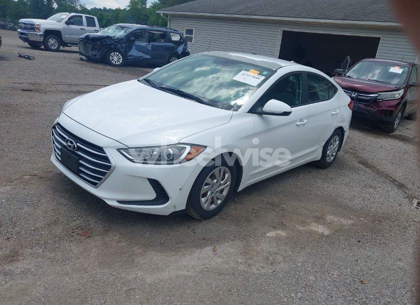 Photo 2 of 2017 Hyundai Elantra SE (VIN 5NPD74LF6HH164114)