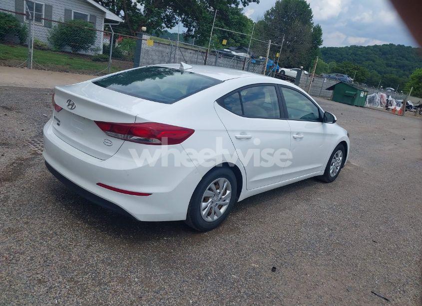 Photo 4 of 2017 Hyundai Elantra SE (VIN 5NPD74LF6HH164114)