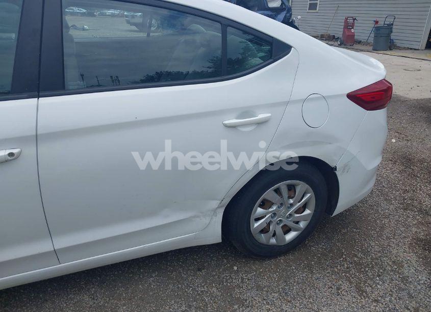 Photo 6 of 2017 Hyundai Elantra SE (VIN 5NPD74LF6HH164114)