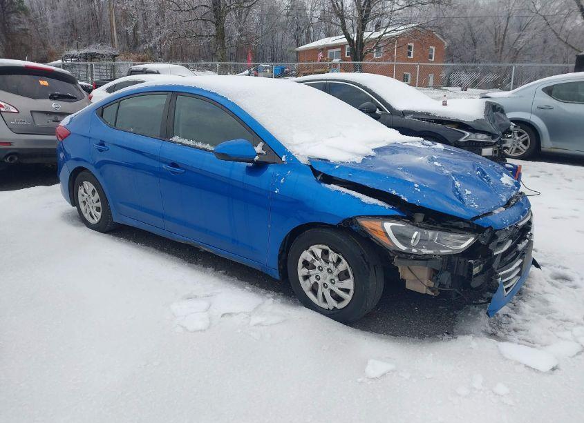 2017 Hyundai Elantra SE (VIN 5NPD74LF6HH164355) main photo