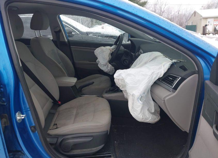 Photo 5 of 2017 Hyundai Elantra SE (VIN 5NPD74LF6HH164355)