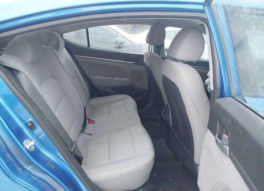 Photo 8 of 2017 Hyundai Elantra SE (VIN 5NPD74LF6HH164355)