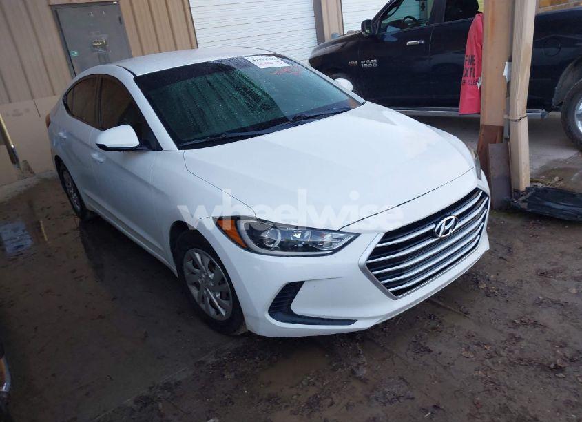 2017 Hyundai Elantra SE (VIN 5NPD74LF6HH181155) main photo