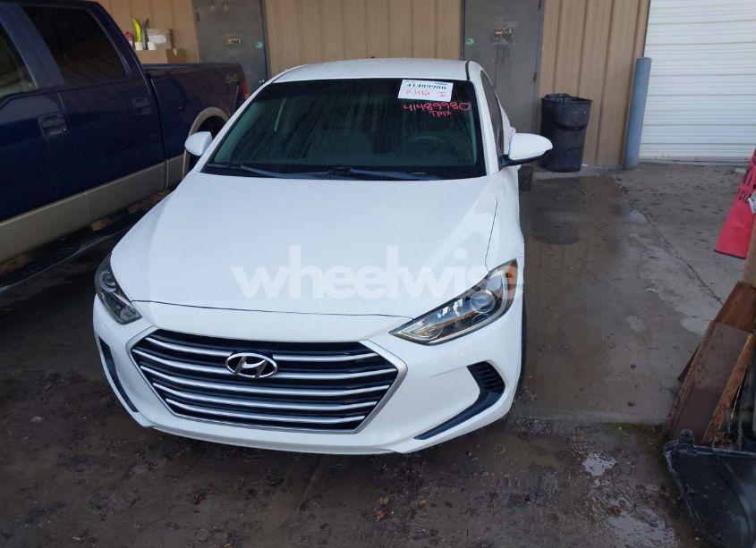 Photo 12 of 2017 Hyundai Elantra SE (VIN 5NPD74LF6HH181155)