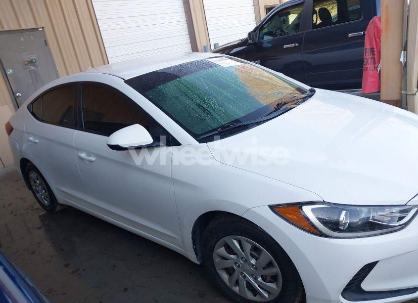 Photo 13 of 2017 Hyundai Elantra SE (VIN 5NPD74LF6HH181155)