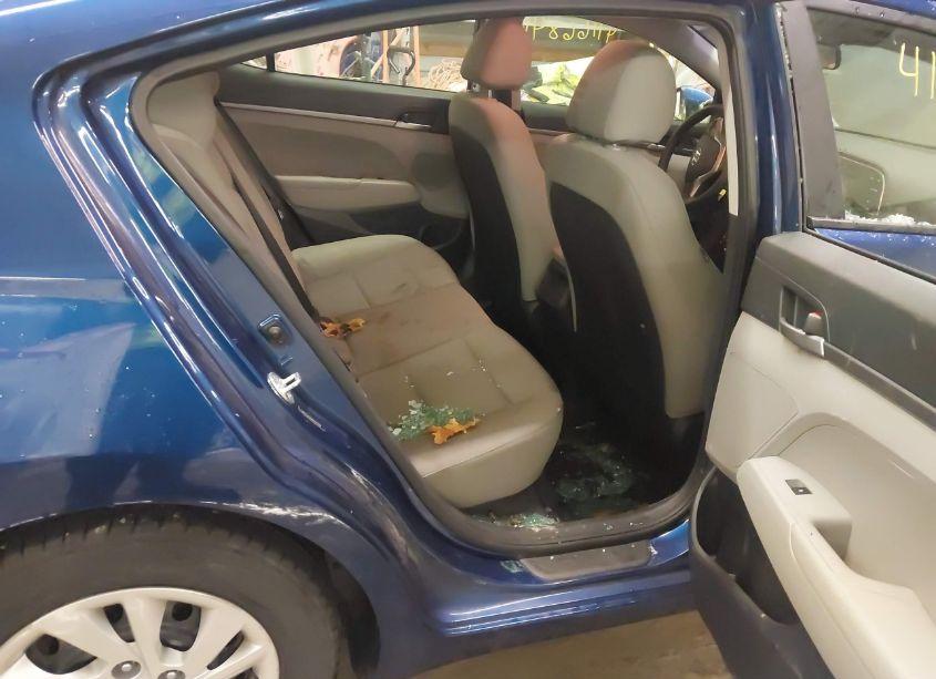 Photo 8 of 2017 Hyundai Elantra SE (VIN 5NPD74LF6HH193709)