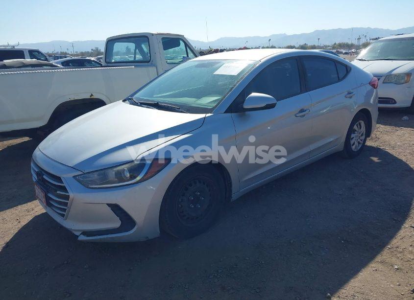 Photo 2 of 2017 Hyundai Elantra SE (VIN 5NPD74LF6HH205051)