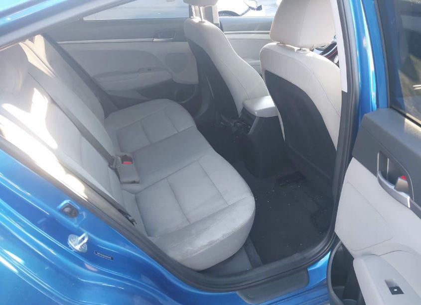 Photo 8 of 2017 Hyundai Elantra SE (VIN 5NPD74LF6HH205194)