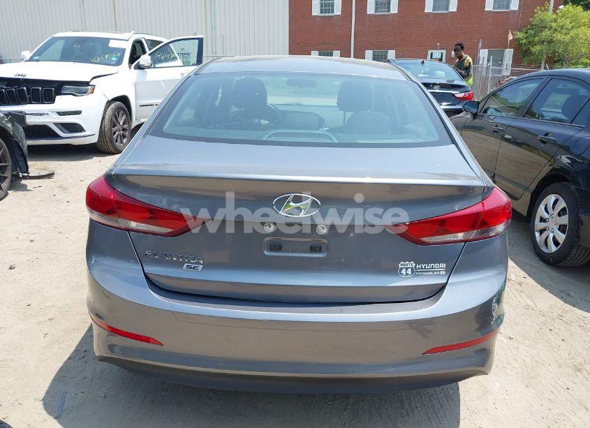Photo 16 of 2018 Hyundai Elantra SE (VIN 5NPD74LF6JH254272)