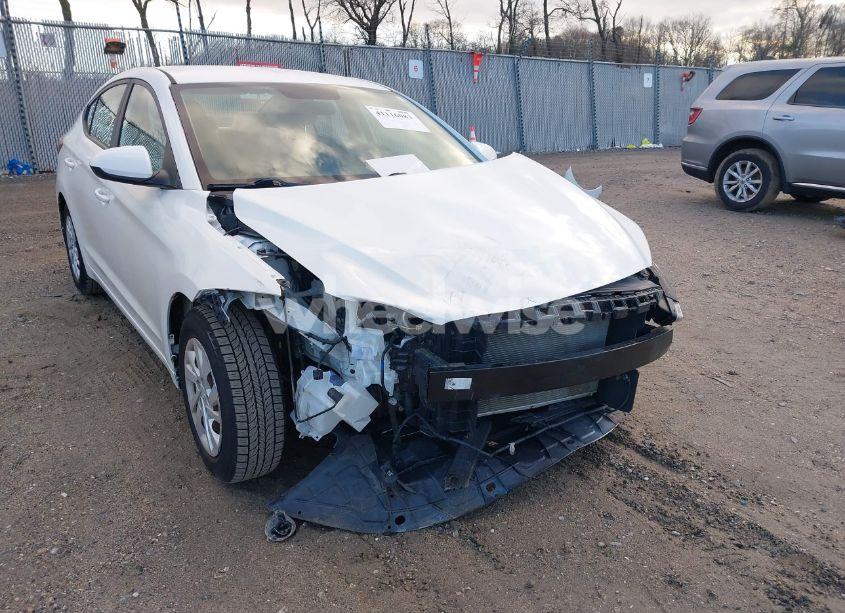 Photo 6 of 2018 Hyundai Elantra SE (VIN 5NPD74LF6JH254837)