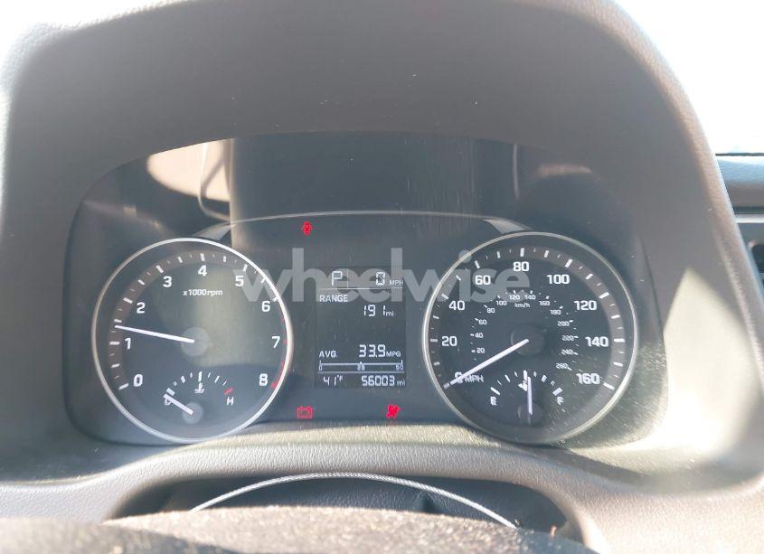 Photo 7 of 2018 Hyundai Elantra SE (VIN 5NPD74LF6JH254837)