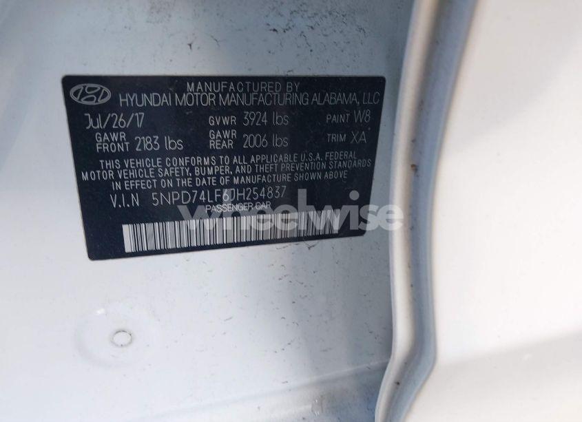 Photo 9 of 2018 Hyundai Elantra SE (VIN 5NPD74LF6JH254837)