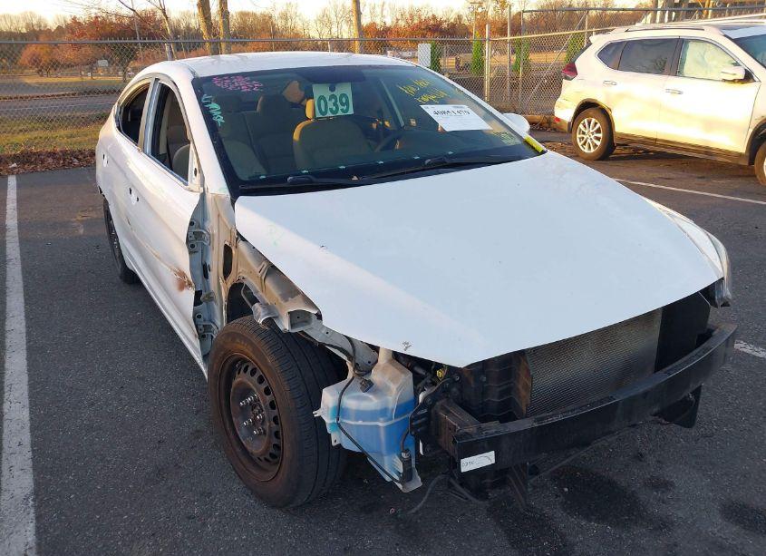 2018 Hyundai Elantra SE (VIN 5NPD74LF6JH277695) main photo