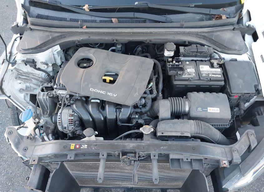 Photo 10 of 2018 Hyundai Elantra SE (VIN 5NPD74LF6JH277695)