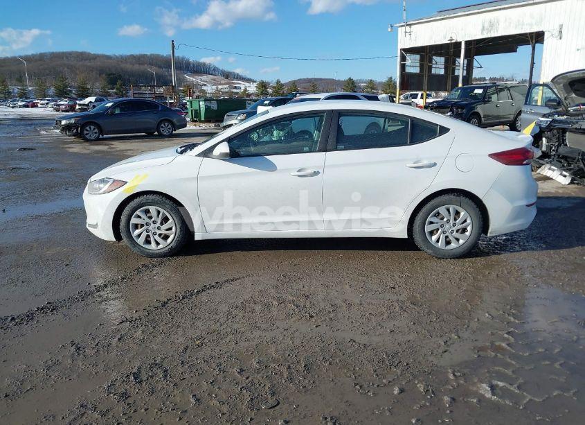 Photo 14 of 2018 Hyundai Elantra SE (VIN 5NPD74LF6JH278801)