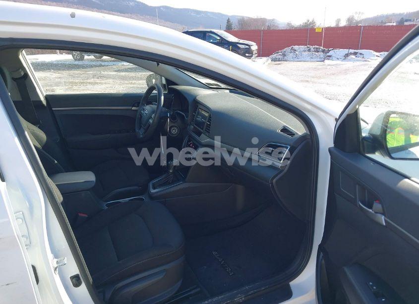 Photo 5 of 2018 Hyundai Elantra SE (VIN 5NPD74LF6JH278801)