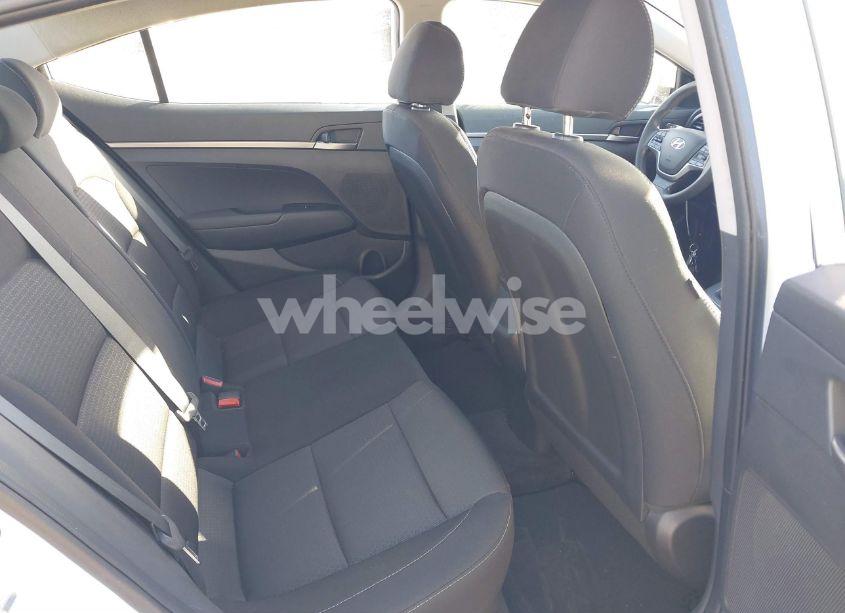 Photo 8 of 2018 Hyundai Elantra SE (VIN 5NPD74LF6JH278801)