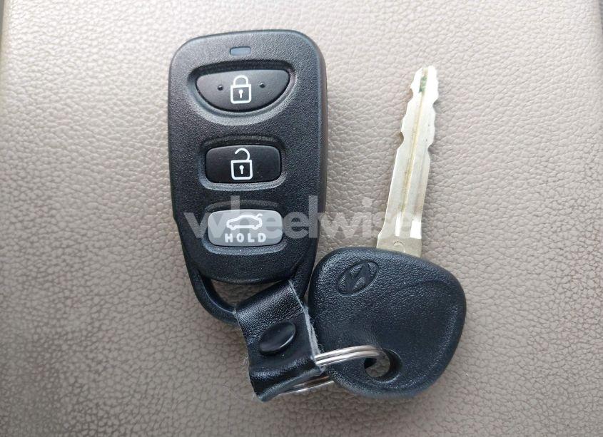 Photo 11 of 2018 Hyundai Elantra SE (VIN 5NPD74LF6JH279365)