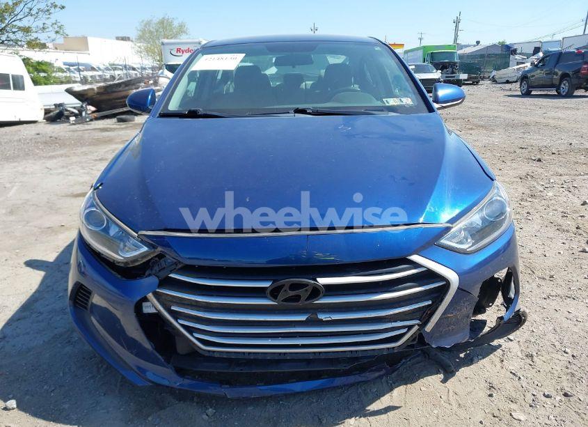 Photo 11 of 2018 Hyundai Elantra SE (VIN 5NPD74LF6JH287837)