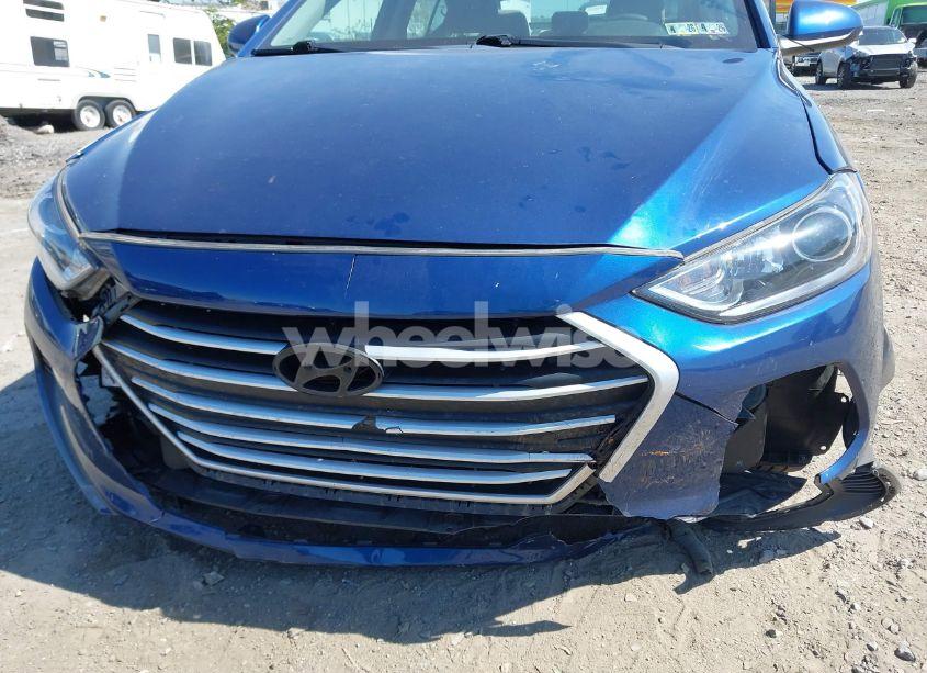 Photo 6 of 2018 Hyundai Elantra SE (VIN 5NPD74LF6JH287837)