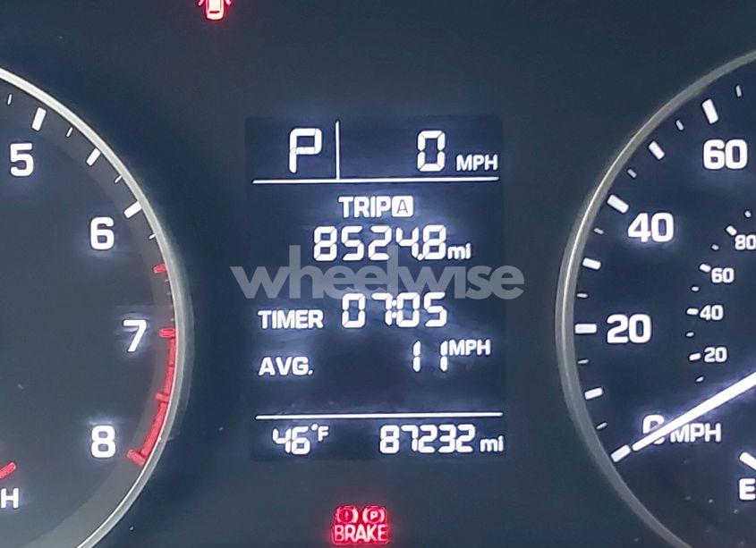 Photo 14 of 2018 Hyundai Elantra SE (VIN 5NPD74LF6JH290172)