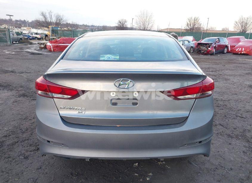 Photo 15 of 2018 Hyundai Elantra SE (VIN 5NPD74LF6JH290172)