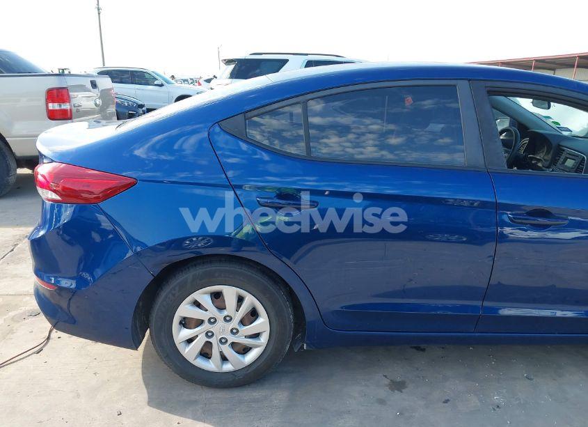 Photo 18 of 2018 Hyundai Elantra SE (VIN 5NPD74LF6JH294643)