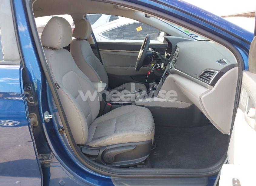 Photo 5 of 2018 Hyundai Elantra SE (VIN 5NPD74LF6JH294643)