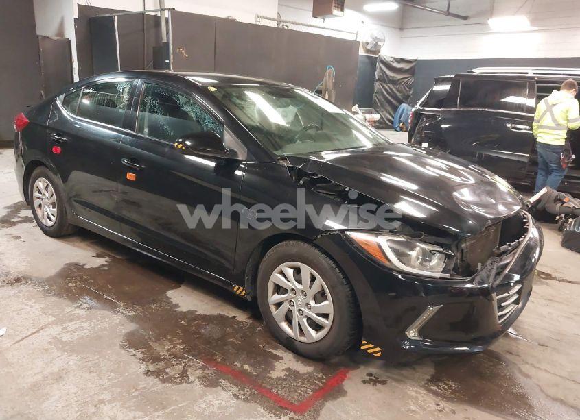 2018 Hyundai Elantra SE (VIN 5NPD74LF6JH353447) main photo