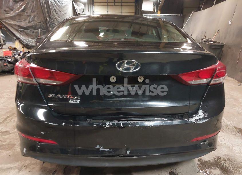 Photo 16 of 2018 Hyundai Elantra SE (VIN 5NPD74LF6JH353447)