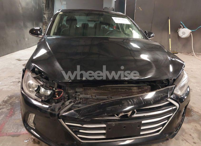 Photo 6 of 2018 Hyundai Elantra SE (VIN 5NPD74LF6JH353447)