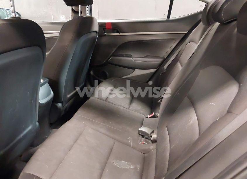 Photo 8 of 2018 Hyundai Elantra SE (VIN 5NPD74LF6JH353447)