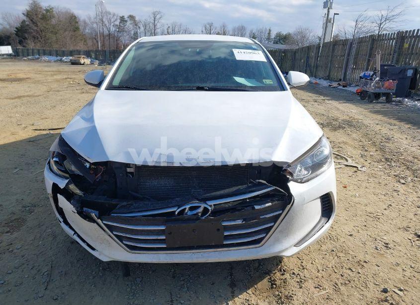 Photo 12 of 2018 Hyundai Elantra SE (VIN 5NPD74LF6JH398422)