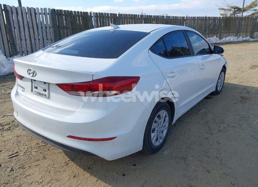 Photo 4 of 2018 Hyundai Elantra SE (VIN 5NPD74LF6JH398422)
