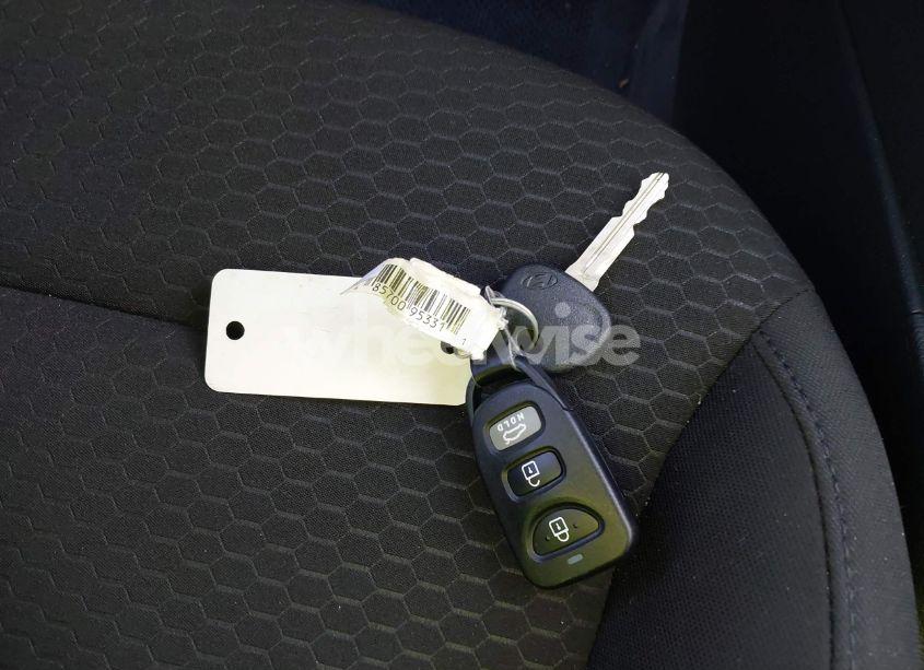 Photo 11 of 2019 Hyundai Elantra SE (VIN 5NPD74LF6KH406150)