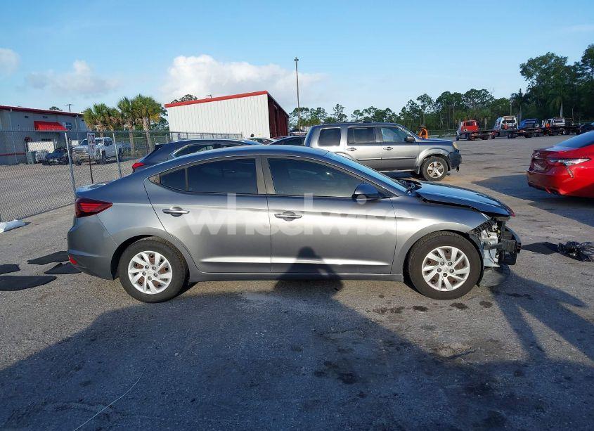 Photo 13 of 2019 Hyundai Elantra SE (VIN 5NPD74LF6KH406150)