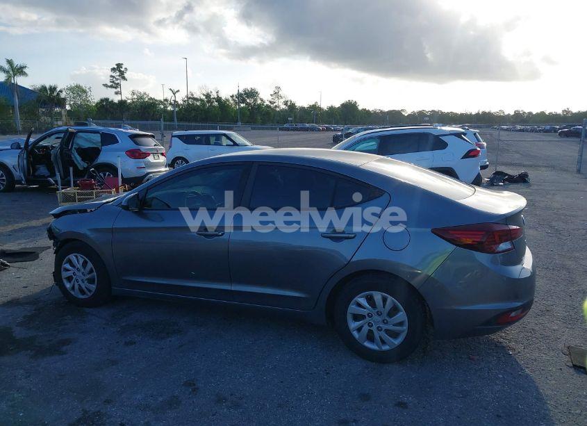 Photo 14 of 2019 Hyundai Elantra SE (VIN 5NPD74LF6KH406150)