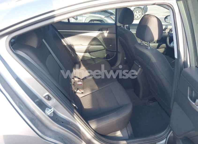 Photo 8 of 2019 Hyundai Elantra SE (VIN 5NPD74LF6KH406150)