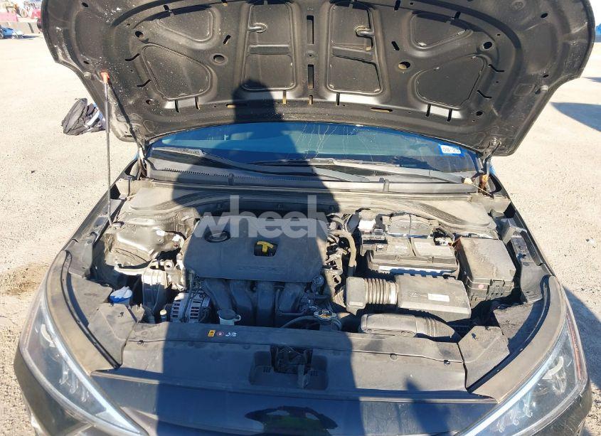Photo 10 of 2019 Hyundai Elantra SE (VIN 5NPD74LF6KH418766)
