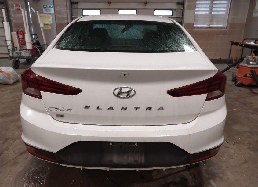Photo 16 of 2019 Hyundai Elantra SE (VIN 5NPD74LF6KH423997)