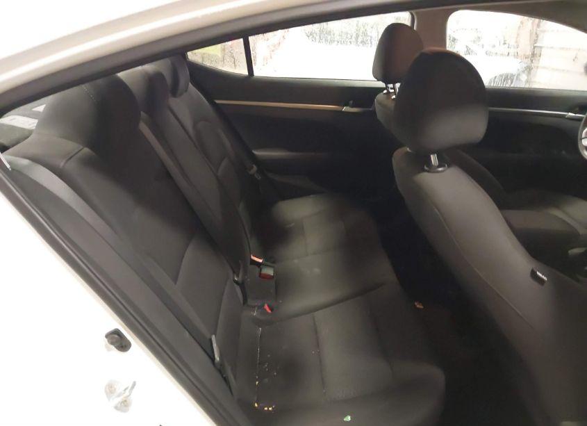 Photo 8 of 2019 Hyundai Elantra SE (VIN 5NPD74LF6KH423997)