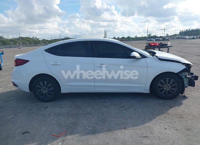 Photo 13 of 2019 Hyundai Elantra SE (VIN 5NPD74LF6KH429914)